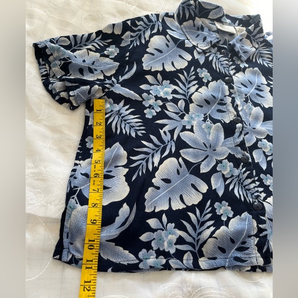 Kathy Lee Collection Large Short Sleeve Collared Button Down Top - Picture 8 of 12